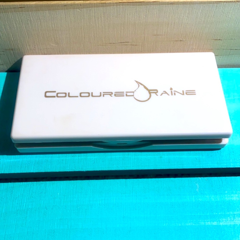 Mimosa Moment eyeshadow palette. Swatched, never used!